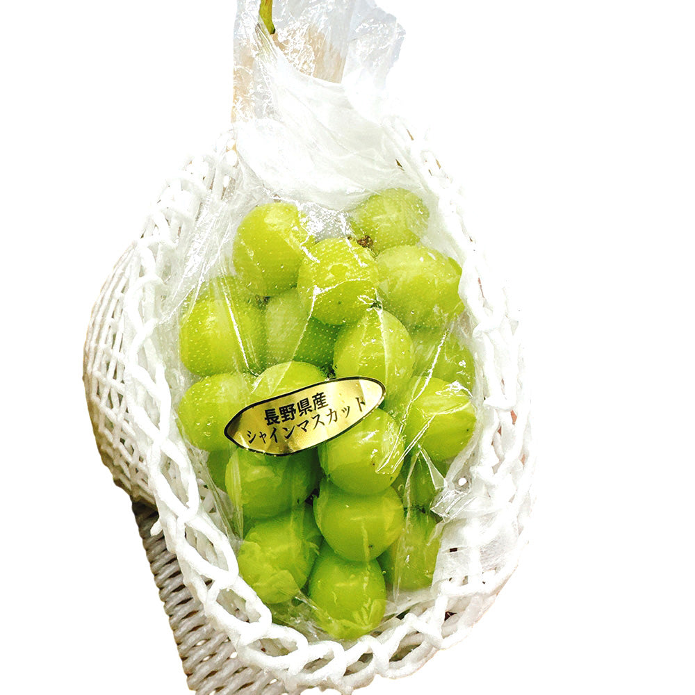 Japanese-Shine-Muscat-Grapes---500-700g,-1-Bunch-1