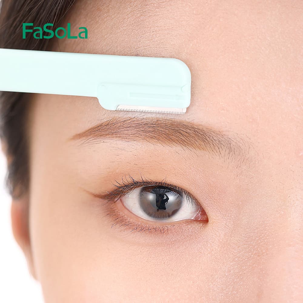 FaSoLa-Portable-Eyebrow-Trimmer---White-&-Green,-2-Pieces-1