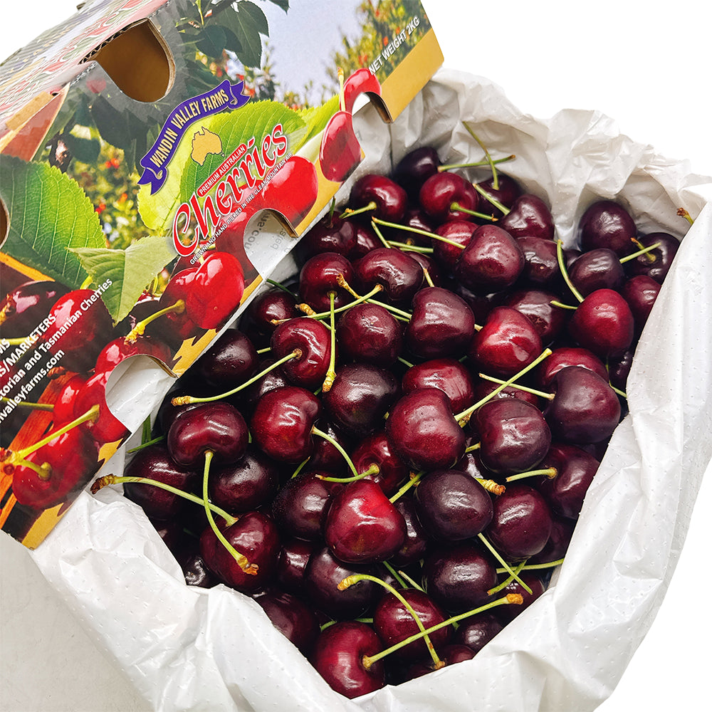 WVF-Export-Premium-Regina-Cherries-30-32mm-Gift-Box-2kg-1