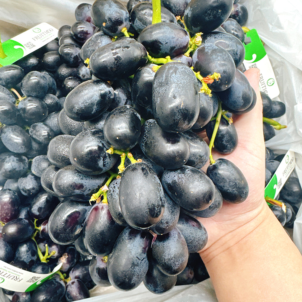 Cotton-Candy-Seedless-Black-Grapes---1kg-1