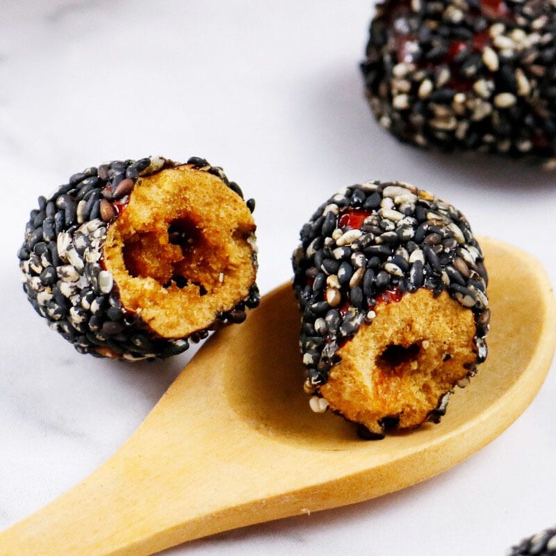 Si-Hong-Black-Sesame-Crispy-Dates-168g-1