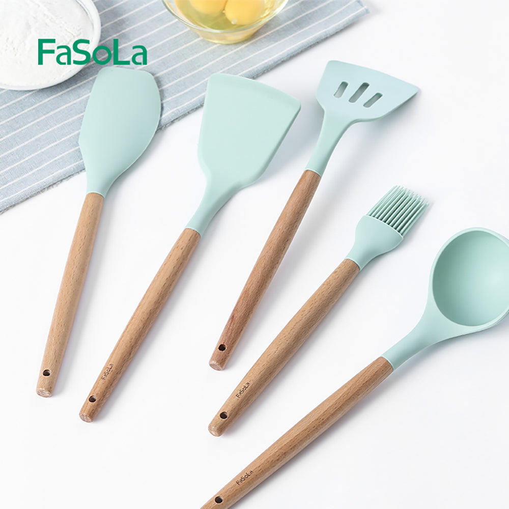 FaSoLa-Beech-Handle-Silicone-Spatula---Olive-Green-1