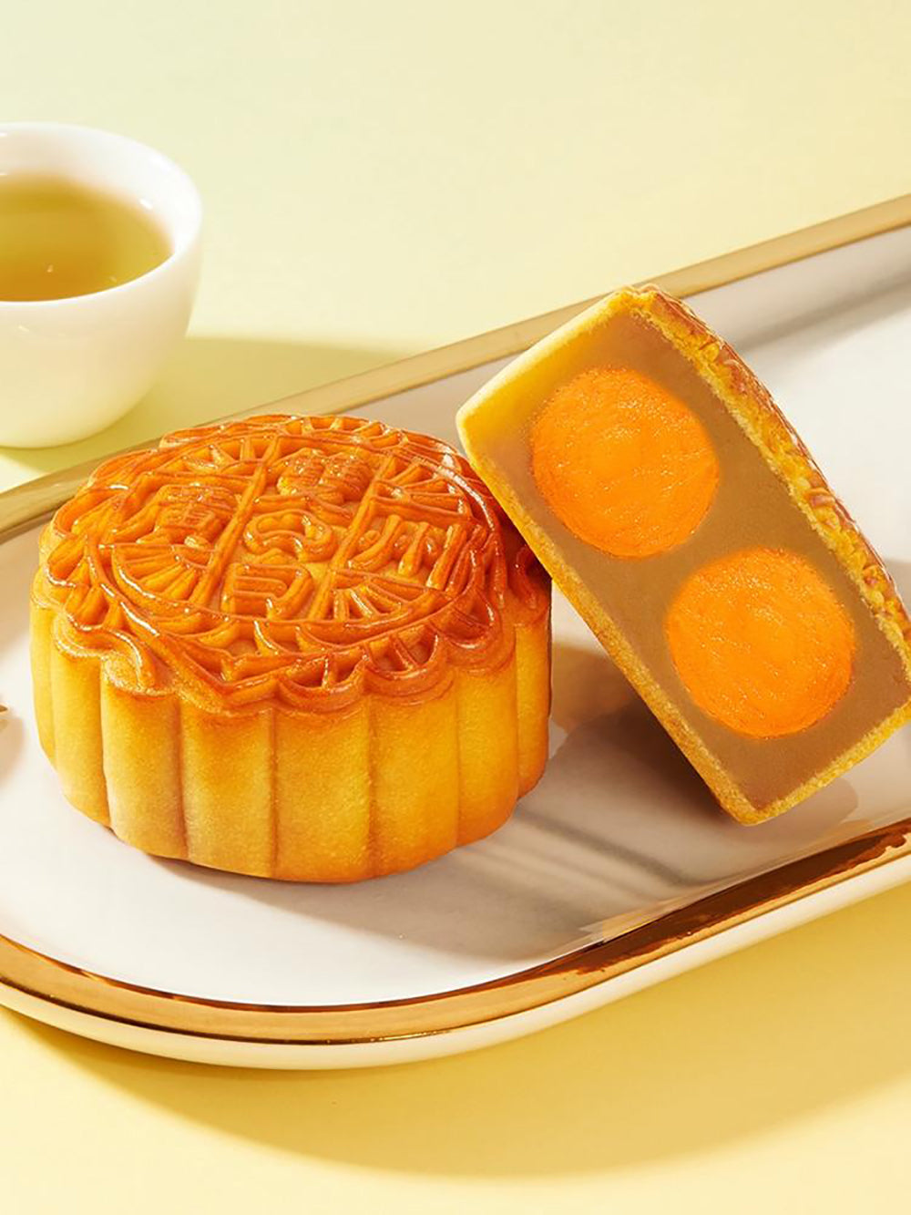 Likoufu-Double-Yolk-Pure-White-Lotus-Paste-Cantonese-Mooncakes-4pcs-720g-1