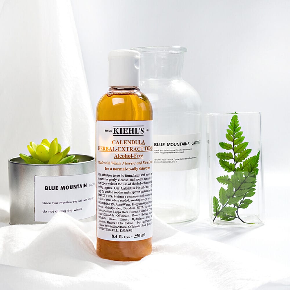 Kiehl's-Calendula-Herbal-Extract-Toner---250ml-1