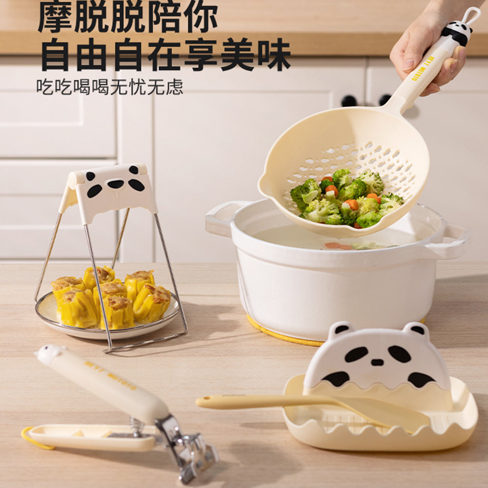 Modern-Housewife-Anti-Scald-Plate-Lifter---Panda-Design-1