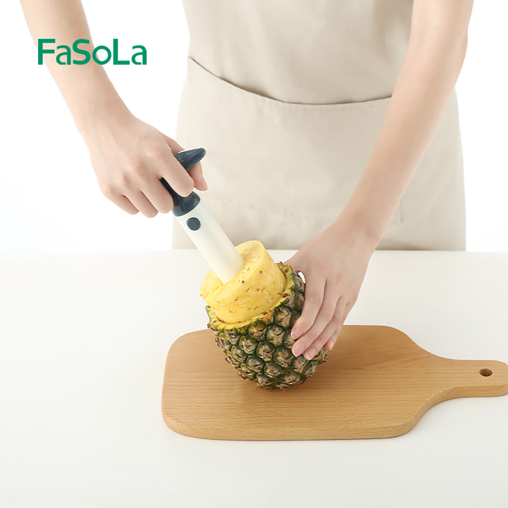 FaSoLa-Pineapple-Corer-and-Slicer---White-and-Blue-1