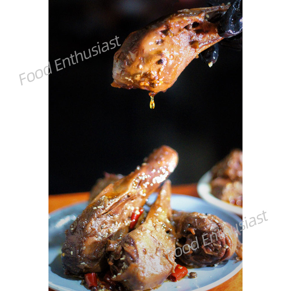 Laiji-Spicy-Duck-Heads---3-Pieces-1