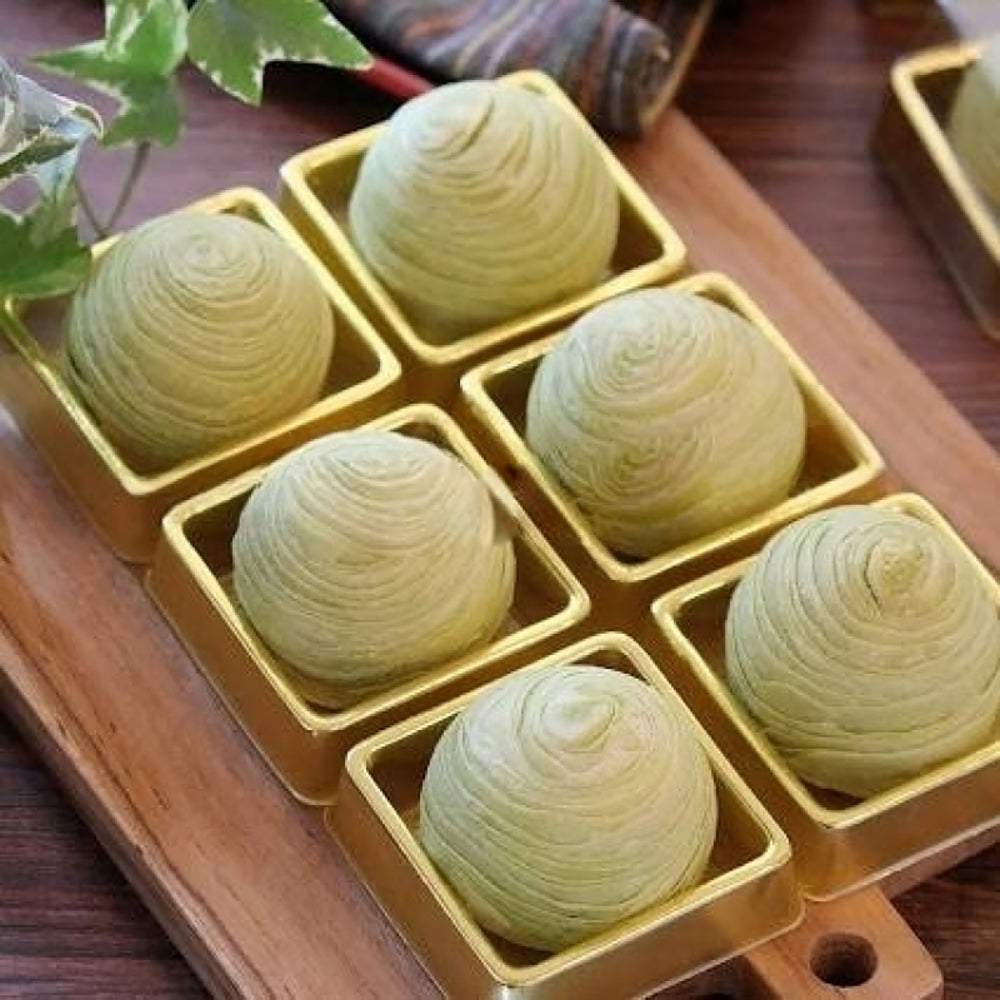 Isabelle-Green-Tea-Mochi-with-Red-Bean---4-Pieces,-172g-1