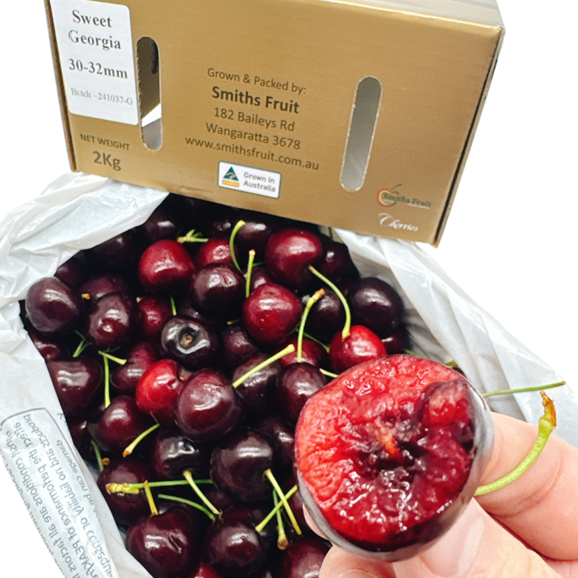 Smiths-Fruit-Sweet-Georgia-Cherries-Gift-Box-30-32mm---2kg-1