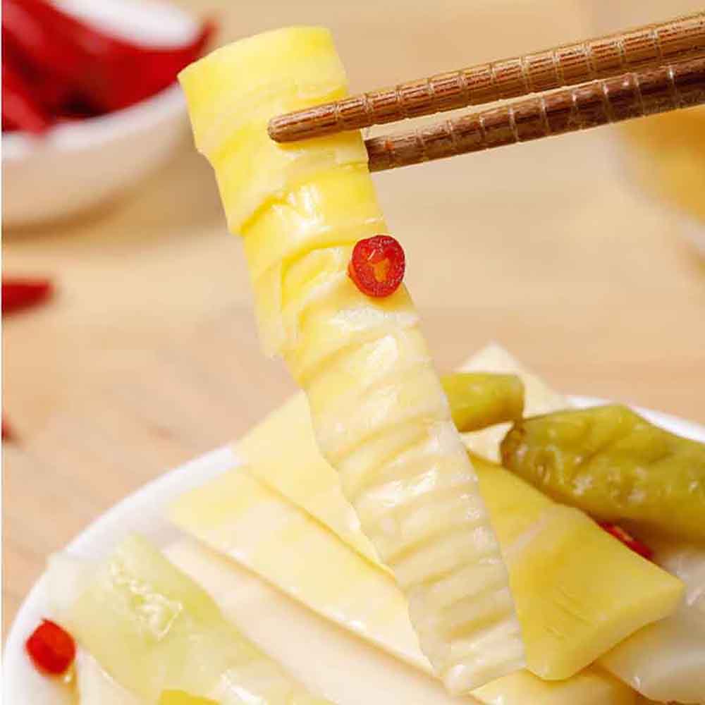 Chaoyouwei-Pickled-Bamboo-Shoots-with-Pickled-Pepper-Flavor---190g-1