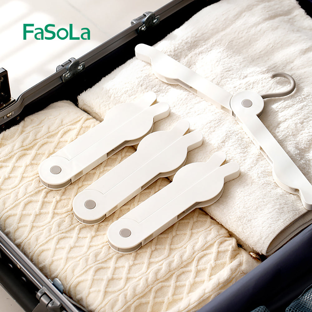 FaSoLa-Travel-Rabbit-Hanger---White-1