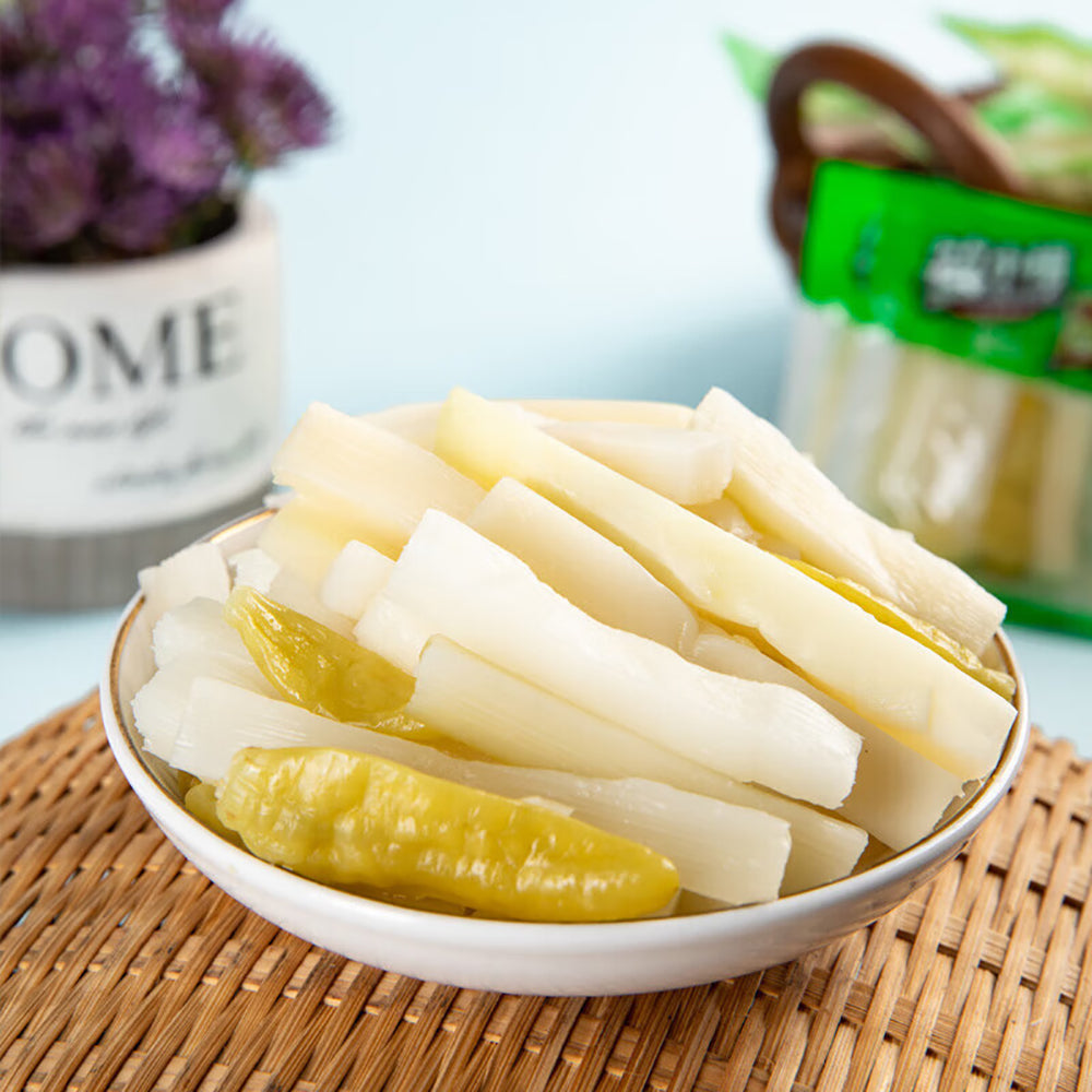 Sun-Xiaoyang-Pickled-Bamboo-Shoots-with-Mountain-Pepper---418g-1