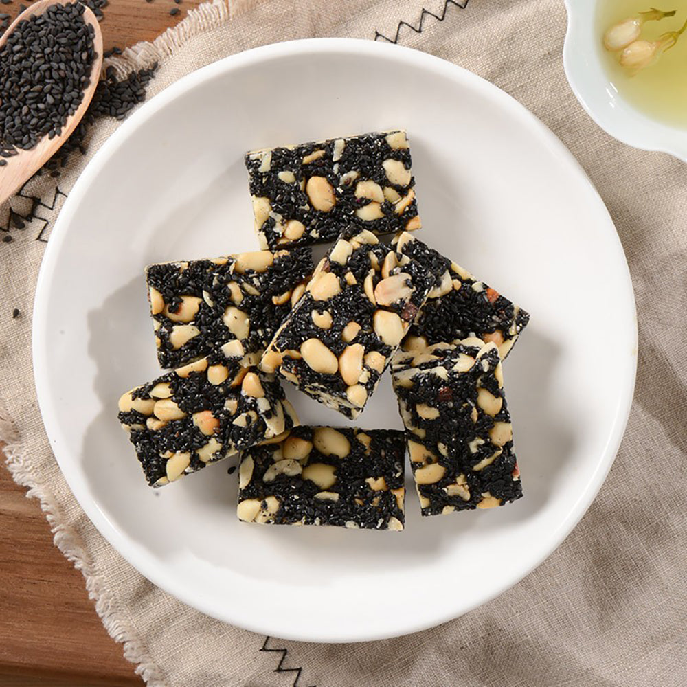 Huanglaowu-Black-Sesame-Cake---208g-1