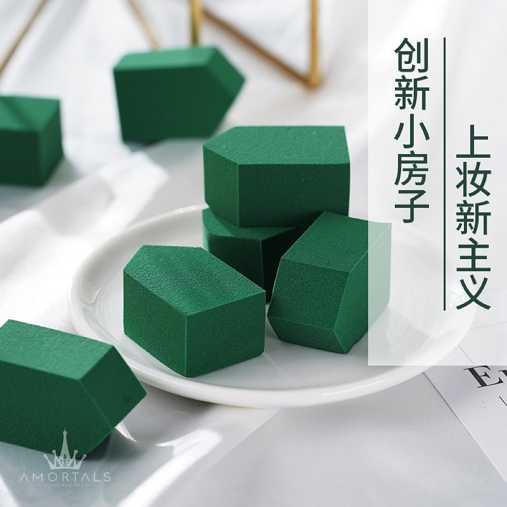 Amortals-Little-House-Sponge-Makeup-Puffs---Encounter-Green,-Pack-of-12-1