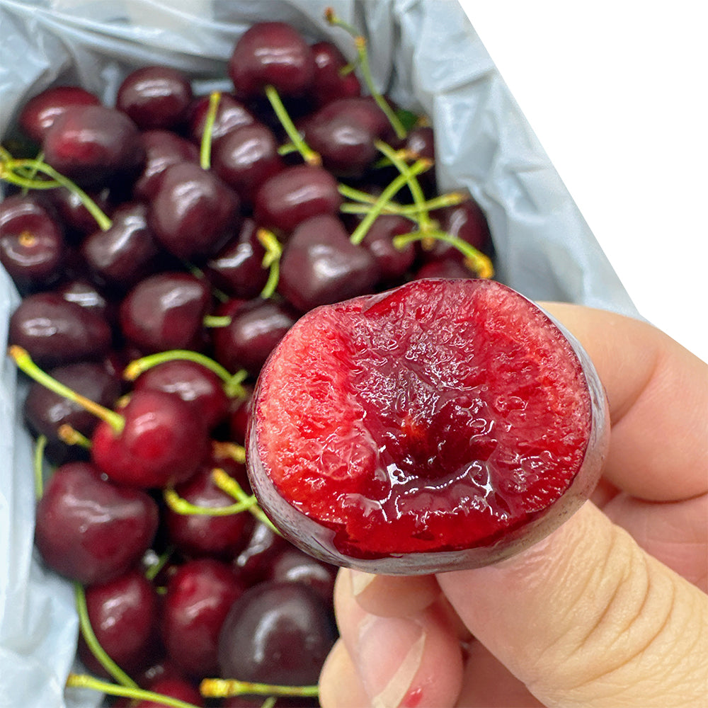 Back-Creek-Regina-Cherries-Gift-Box-32-34mm---2kg-1