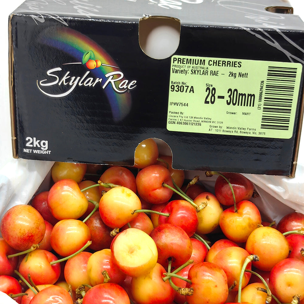 Skylar-Rae-White-Cherries-Gift-Box---28-30mm,-2kg-1